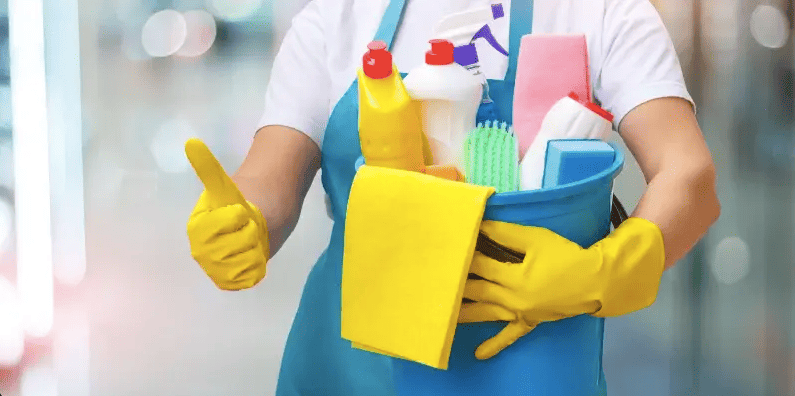 Sử dụng hoá chất chuyên dụng cho việc làm sạch