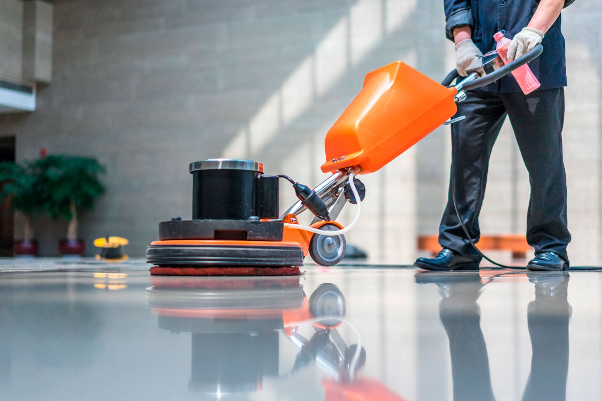 Dịch vụ vệ sinh công nghiệp chuyên nghiệp giá rẻ tại Hà Nam