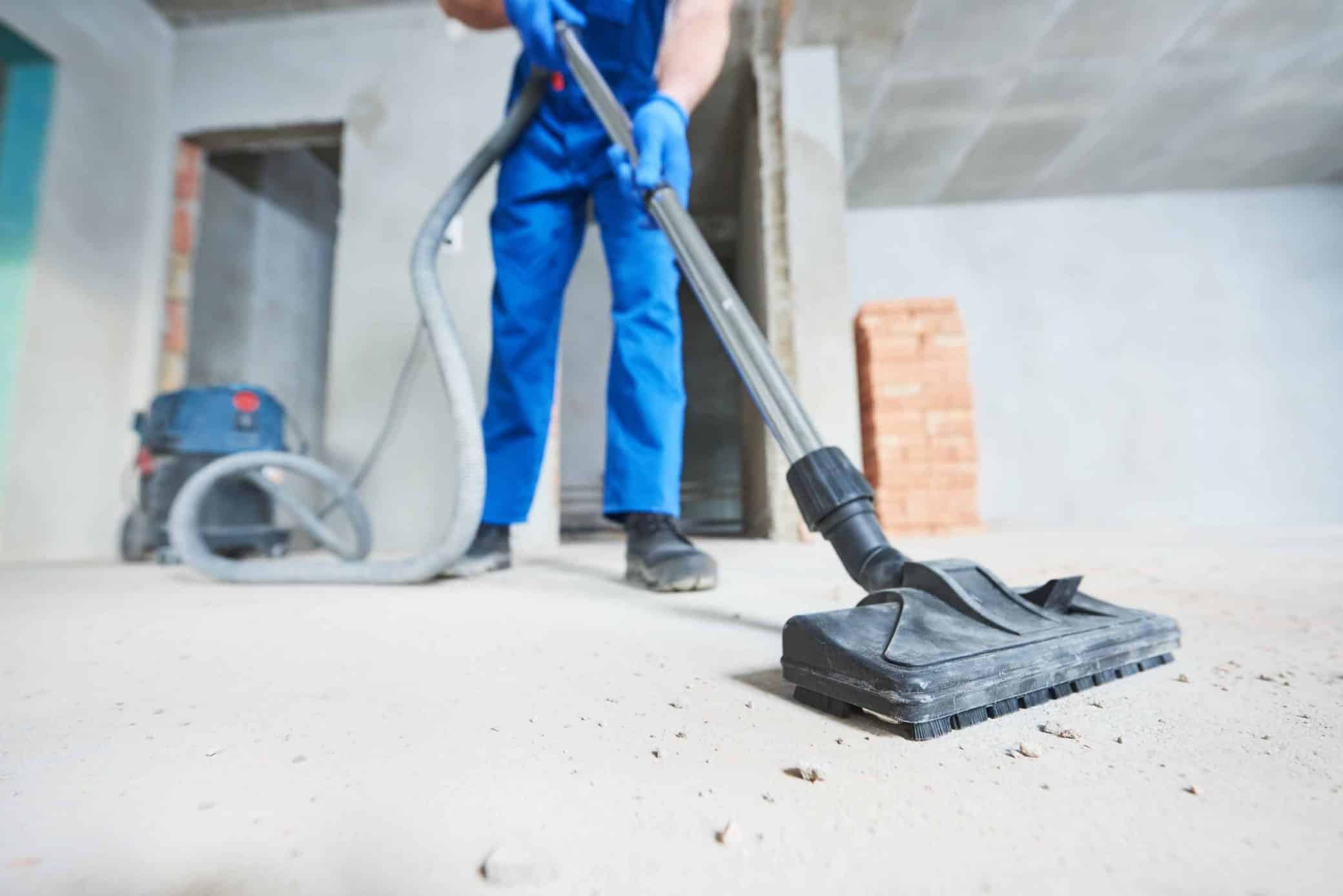 Vệ sinh nhà ở sau xây dựng chuyên nghiệp Long Biên