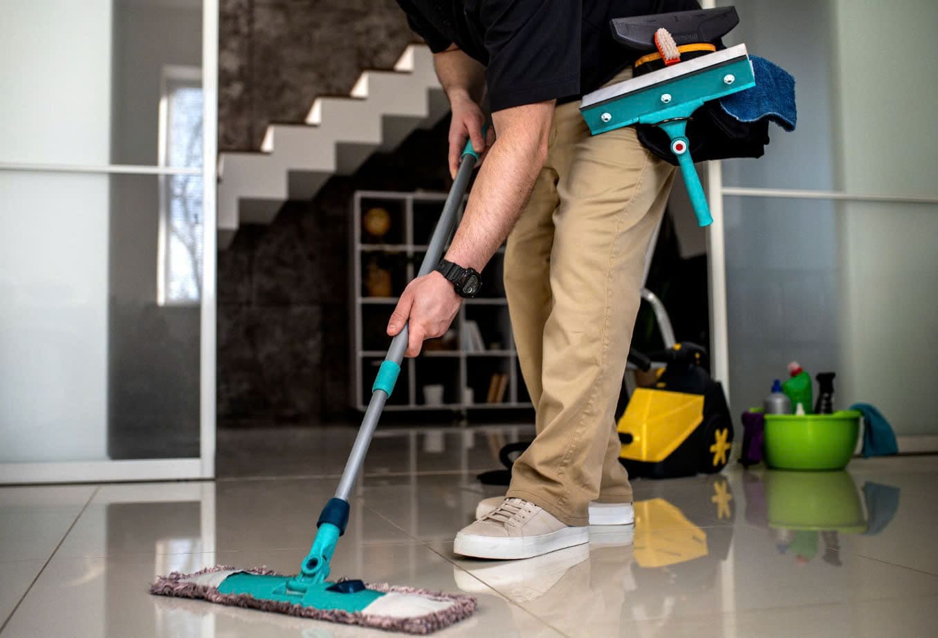 Vệ sinh nhà nhanh gọn theo giờ tại Đống Đa