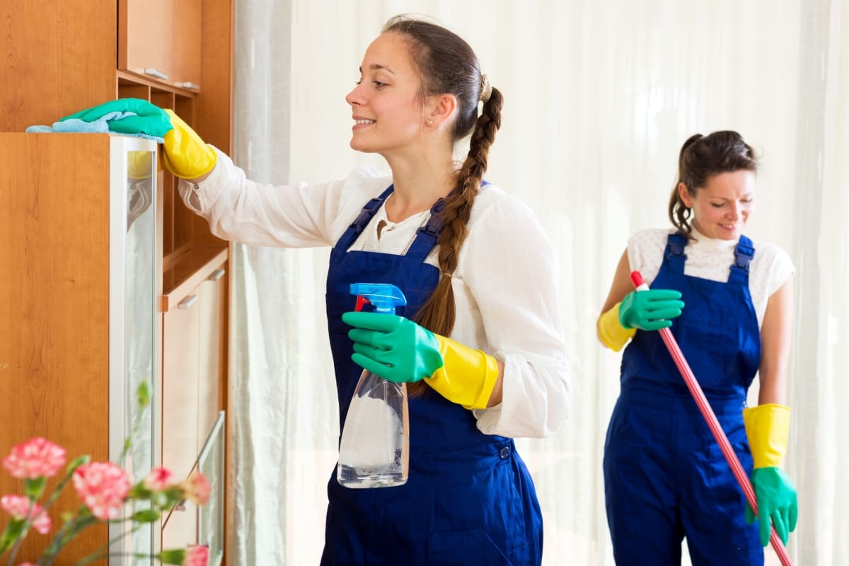 Vệ sinh nhà ở trọn gói giá rẻ tại Hà Nội
