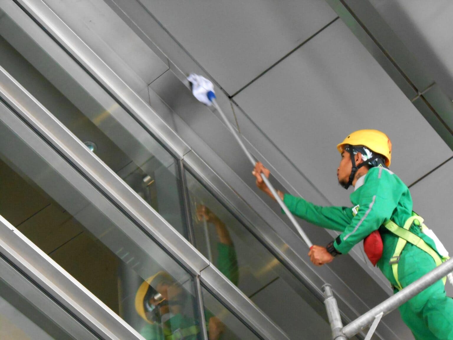Hạng mục dịch vụ vệ sinh nhà xưởng giá rẻ tại Quảng Ninh