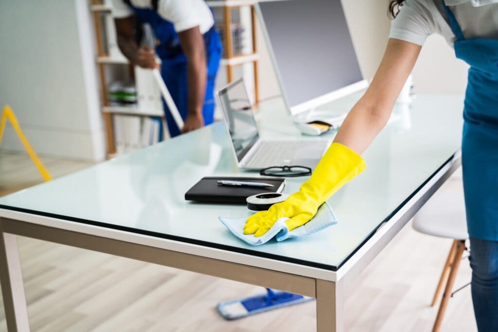 Vệ sinh văn phòng uy tín, chất lượng tại Quảng Ninh giá rẻ