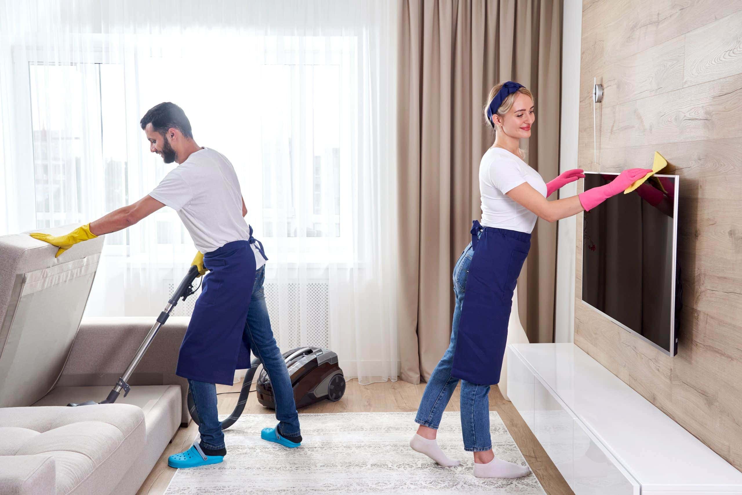 Vì sao nên chọn vệ sinh nhà ở trọn gói