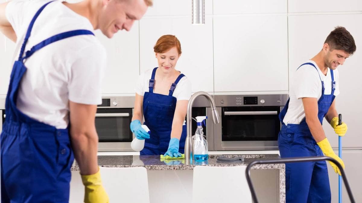 Dọn dẹp không còn là nỗi lo - Dịch vụ vệ sinh nhà ở theo giờ tại Quận Hoàn Kiếm