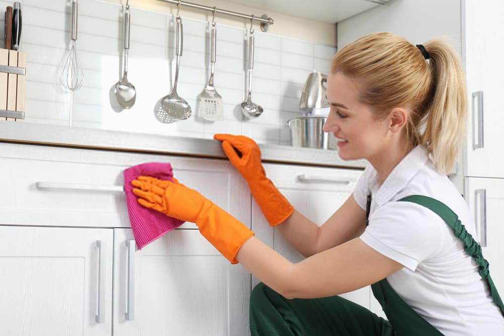 Vệ sinh nhà ở trọn gói giá rẻ tại Hà Nội
